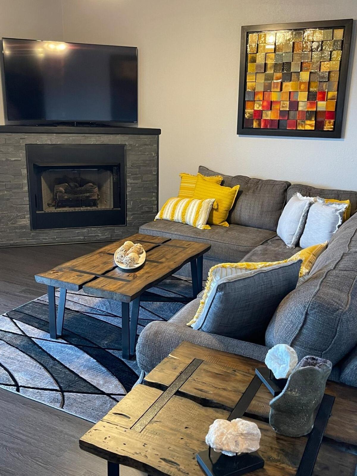 Brooklynn'S Bay, Elegant Lakefront Condo Retreat Hot Springs Esterno foto